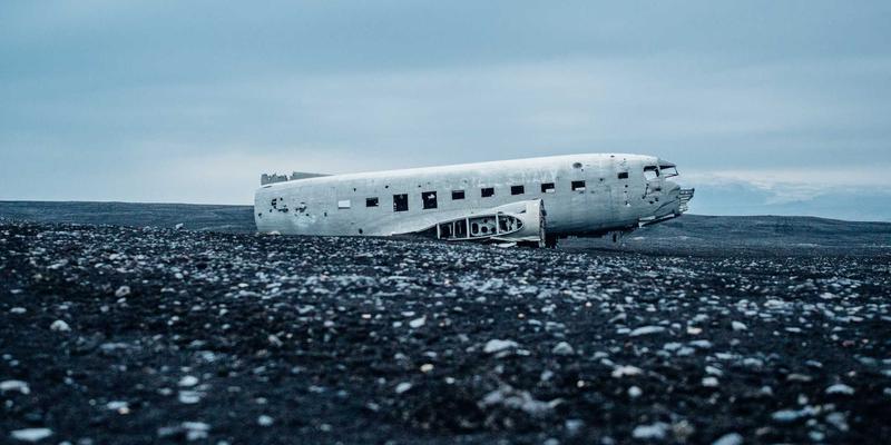 太原企业周年庆鲜花定制指南：0351花店网上订花与大型花柱设计案例