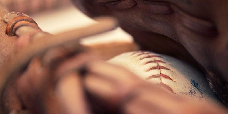 太原商务会议鲜花速递布置方案：专业花艺设计如何提升会议格调与氛围