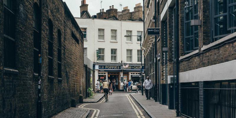 太原鲜花速递15:用花艺设计与网上订花,打造您的专属婚礼花艺
